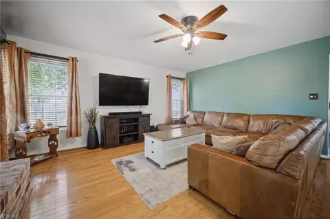 Other - 11 Pin Oak Ct, Hampton, VA 23666 photo 2 of 9