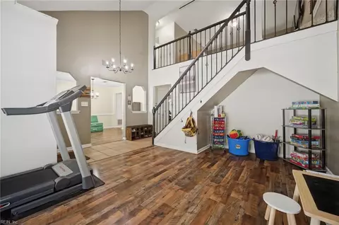 Entry Way - 11 Pin Oak Ct, Hampton, VA 23666 photo 4 of 5