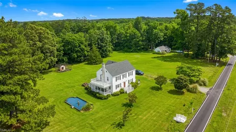 112 Station Rd, Chesapeake, VA 23322