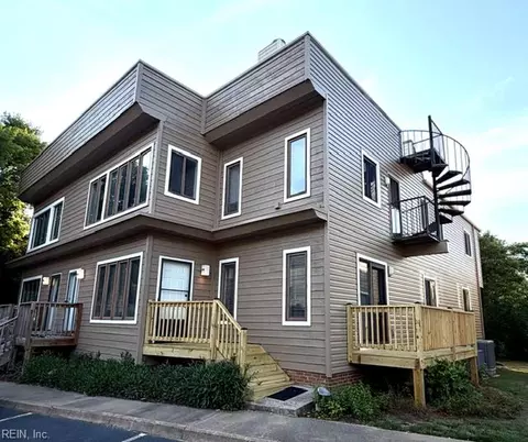 2732 Manoomin Pl, Virginia Beach, VA 23451