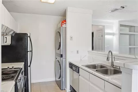 Other - 7 Seafarer Ct #A, Hampton, VA 23669 photo 5 of 7