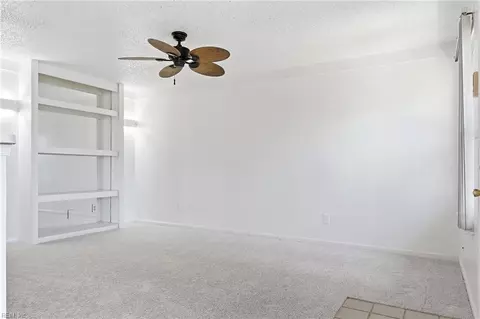 Living - 7 Seafarer Ct #A, Hampton, VA 23669 photo 2 of 5
