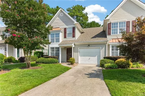 504 Sawgrass Ln, Portsmouth, VA 23703