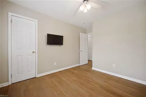 Bedroom - 58 Hall Rd, Hampton, VA 23664 photo 4 of 6
