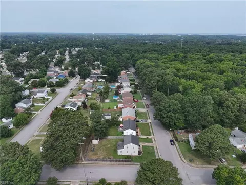 View/Area - 58 Hall Rd, Hampton, VA 23664 photo 3 of 11