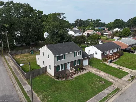 View/Area - 58 Hall Rd, Hampton, VA 23664 photo 2 of 11