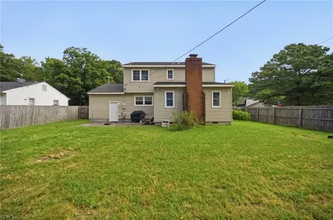 Exterior - 58 Hall Rd, Hampton, VA 23664 photo 3 of 11