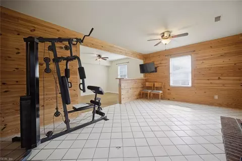 Living - 58 Hall Rd, Hampton, VA 23664 photo 2 of 2