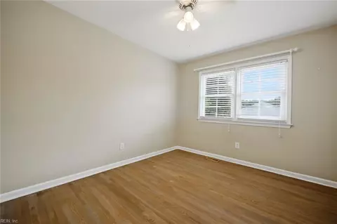 Bedroom - 58 Hall Rd, Hampton, VA 23664 photo 3 of 6