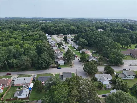 View/Area - 58 Hall Rd, Hampton, VA 23664 photo 6 of 11