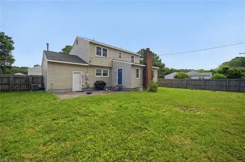 Exterior - 58 Hall Rd, Hampton, VA 23664 photo 2 of 11