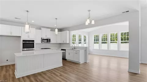 6033 Sam Callis Cir, Suffolk, VA 23435