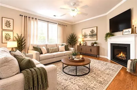 Living - 217 Benthall Rd, Hampton, VA 23664 photo 5 of 6