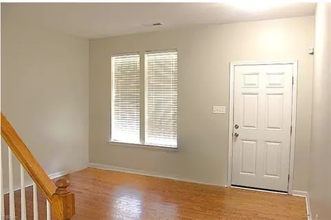 217 Benthall Rd, Hampton, VA 23664 photo 3