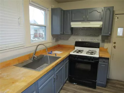Kitchen - 373 Schley Ave, Hampton, VA 23661 photo 2 of 2