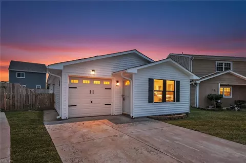 2931 Delaware Xing, Virginia Beach, VA 23453