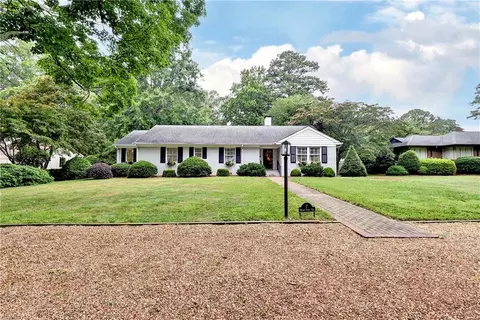 7 Merry Point Ter, Newport News, VA 23606