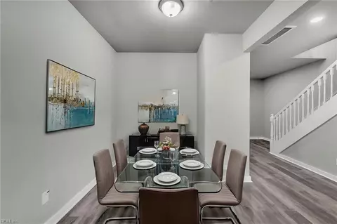 Dining - 17 Kempton St, Hampton, VA 23669 photo 1 of 2