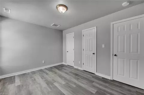 Bedroom - 17 Kempton St, Hampton, VA 23669 photo 13 of 16