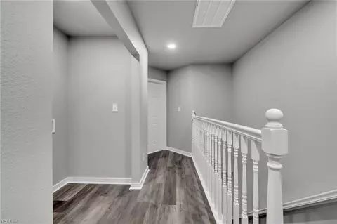 Entry Way - 17 Kempton St, Hampton, VA 23669 photo 9 of 9