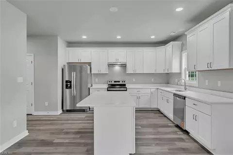 Kitchen - 17 Kempton St, Hampton, VA 23669 photo 2 of 2