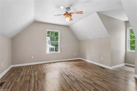 Bedroom - 7322 Edgehill St, Gloucester, VA 23061 photo 7 of 9