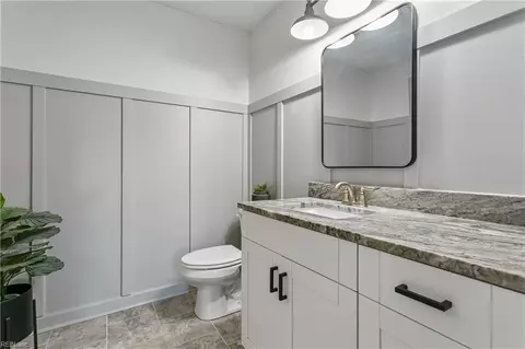 Bath - 707 Beach Rd, Hampton, VA 23664 photo 1 of 4