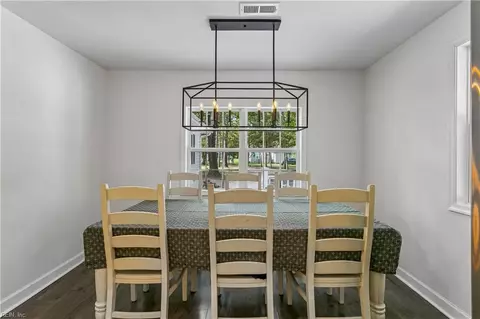 Dining - 707 Beach Rd, Hampton, VA 23664 photo 1 of 2