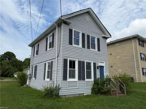 Exterior - 607 E Pembroke Ave, Hampton, VA 23669 photo 1 of 4