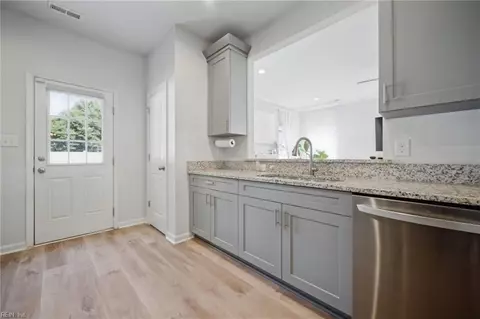 2804 Rosalee Dr, Hampton, VA 23661 photo 15