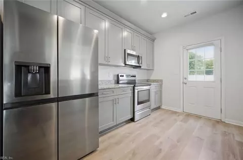 2804 Rosalee Dr, Hampton, VA 23661 photo 13