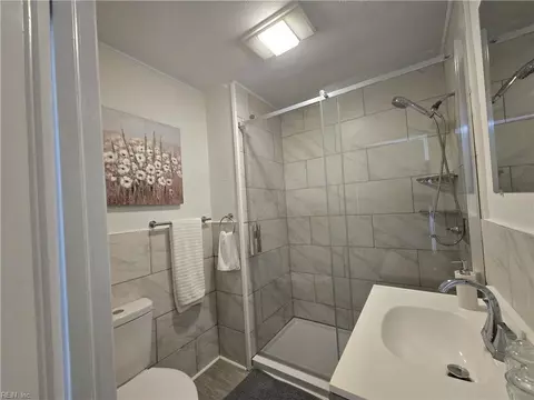 1232 Stewart St, Chesapeake, VA 23324