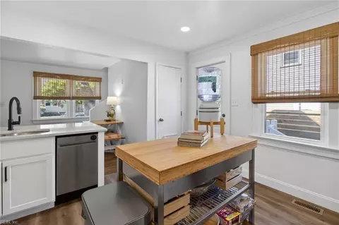 336 E Randall Ave, Norfolk, VA 23503 photo 11