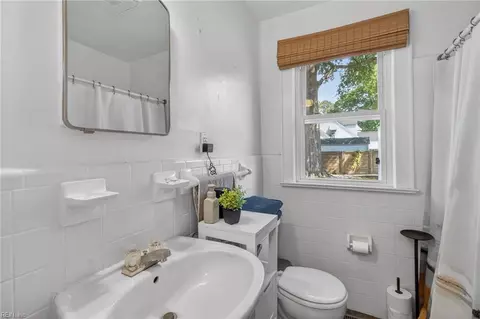 336 E Randall Ave, Norfolk, VA 23503 photo 17
