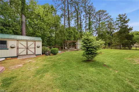 Exterior - 103 Ashley Rd, Chesapeake, VA 23322 photo 7 of 8