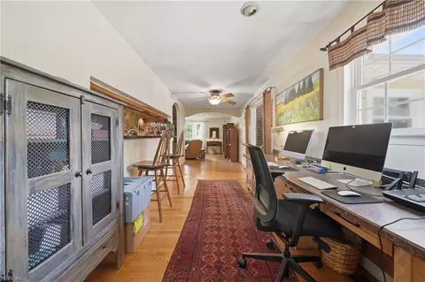 Entry Way - 103 Ashley Rd, Chesapeake, VA 23322 photo 5 of 5