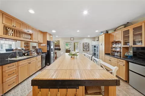 Kitchen - 103 Ashley Rd, Chesapeake, VA 23322 photo 3 of 6