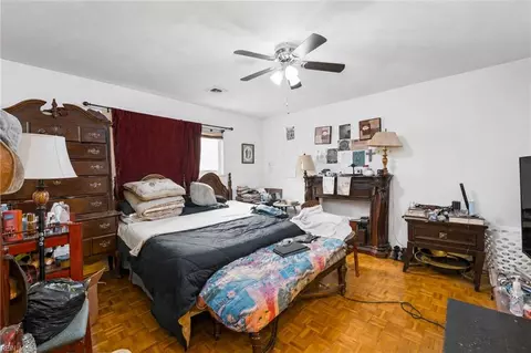 Bedroom - 611 Charlton Dr, Hampton, VA 23666 photo 1 of 6