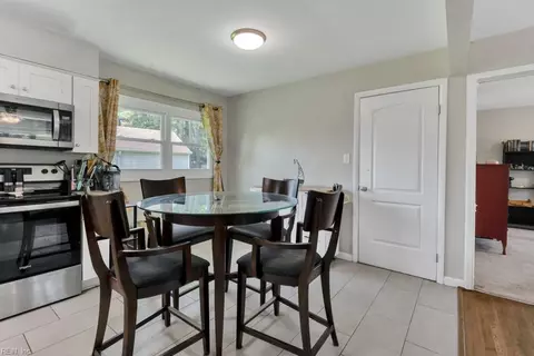 Dining - 3036 Bomar Dr, Chesapeake, VA 23321 photo 1 of 2