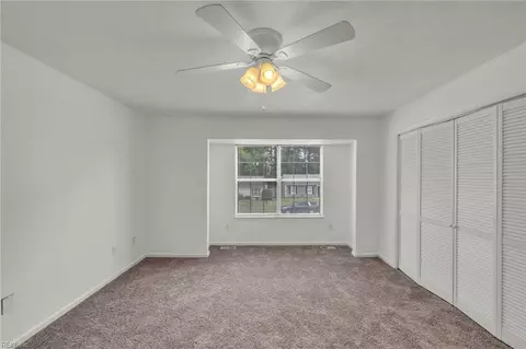 Bedroom - 60 Tupelo Cir, Hampton, VA 23666 photo 5 of 12