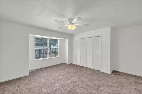Bedroom - 60 Tupelo Cir, Hampton, VA 23666 photo 6 of 12