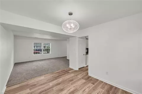 Living - 60 Tupelo Cir, Hampton, VA 23666 photo 7 of 8