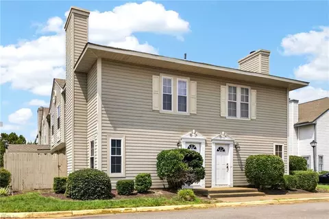131 Seaside Ln, Virginia Beach, VA 23462