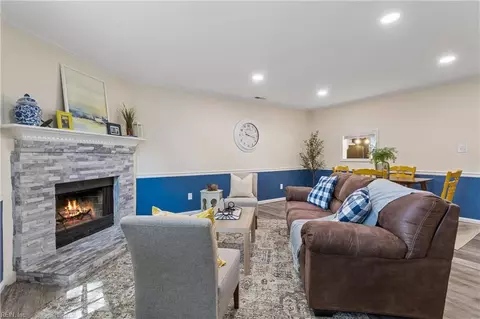 114 Solebay St, Yorktown, VA 23692