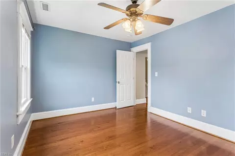Bedroom - 213 Beach Rd, Hampton, VA 23664 photo 4 of 7