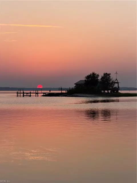 View/Area - 213 Beach Rd, Hampton, VA 23664 photo 6 of 7