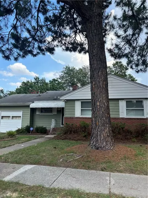 1118 Pike St, Norfolk, VA 23523