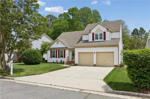 962 Heathland Dr, Newport News, VA 23602