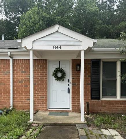 844 Wickford Dr, Chesapeake, VA 23320