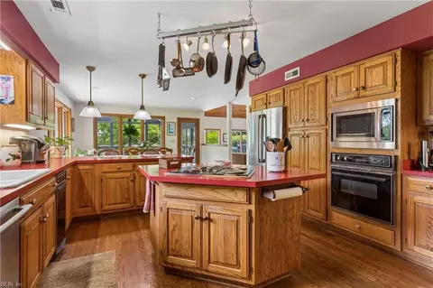 Undisclosed, Hampton, VA 23669 photo 25
